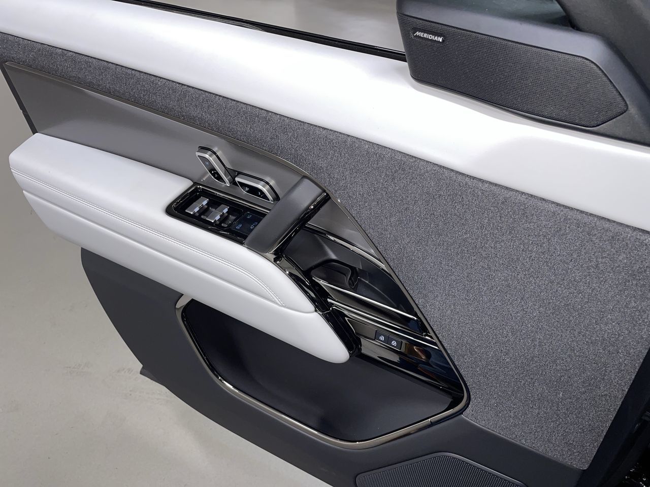2026  Range Rover Sport