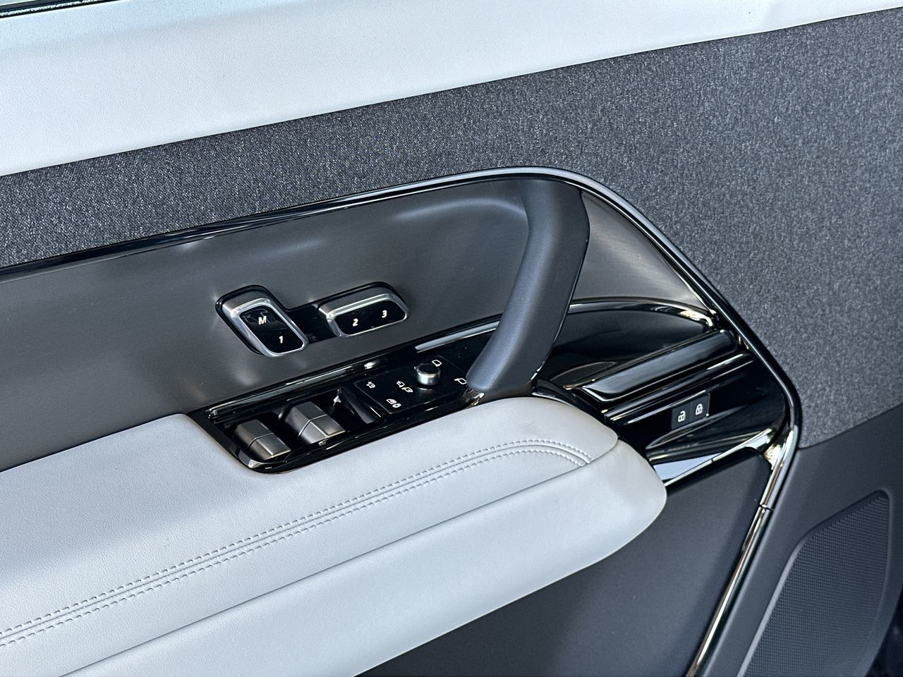 2026  Range Rover Sport