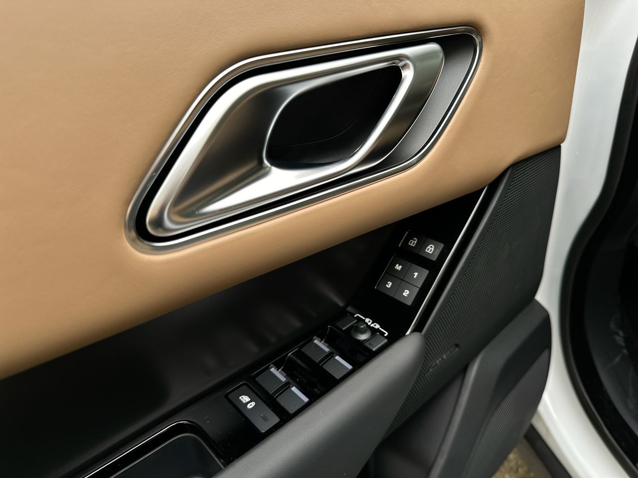 2025 Land Rover RANGE ROVER VELAR Mild Hybrid in Vancouver, British Columbia