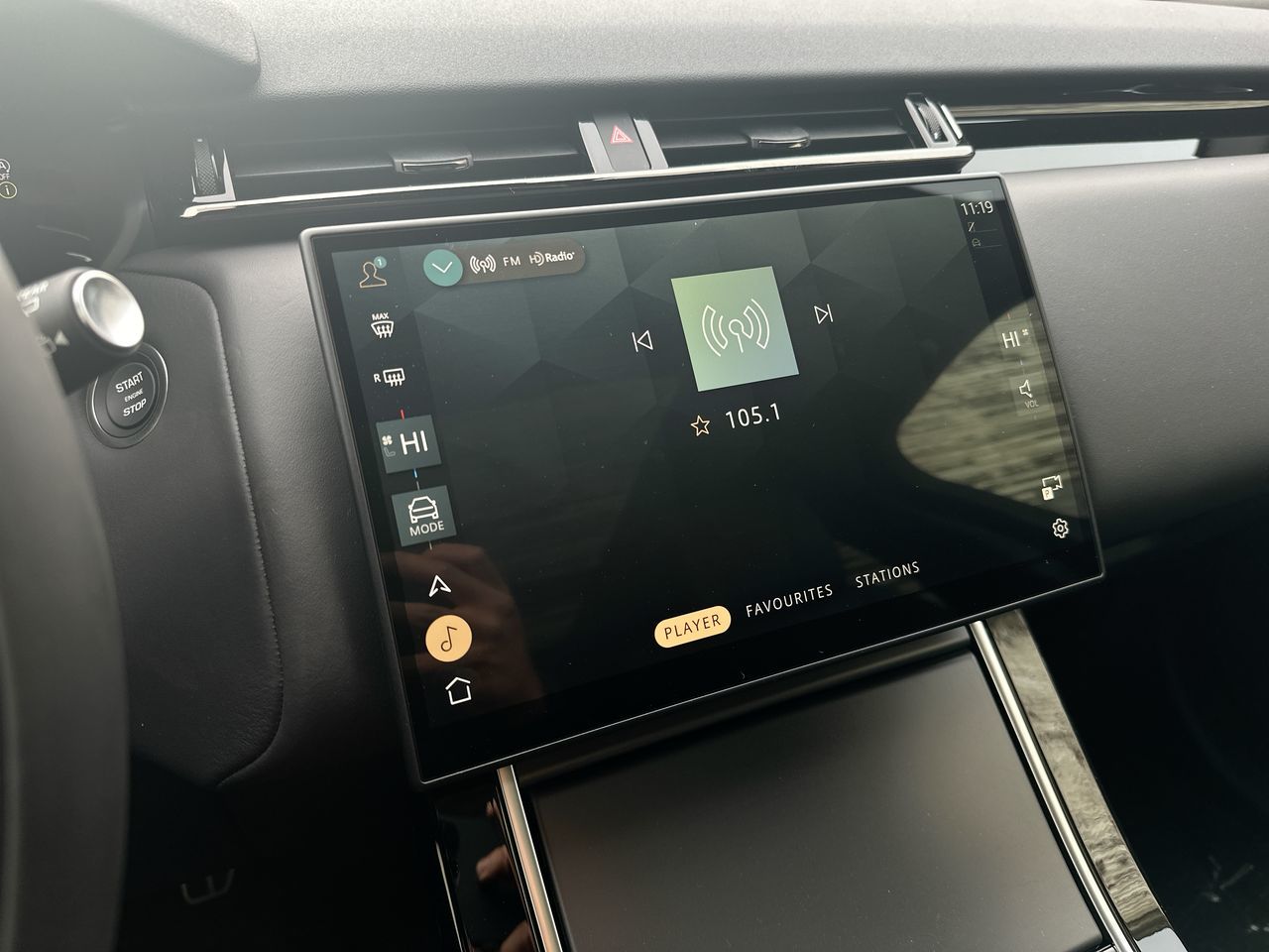 2025  Range Rover Velar Mild Hybrid