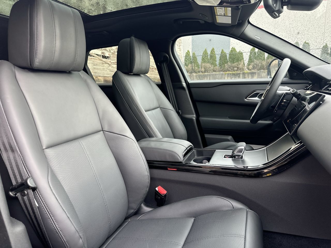 2025  Range Rover Velar Mild Hybrid