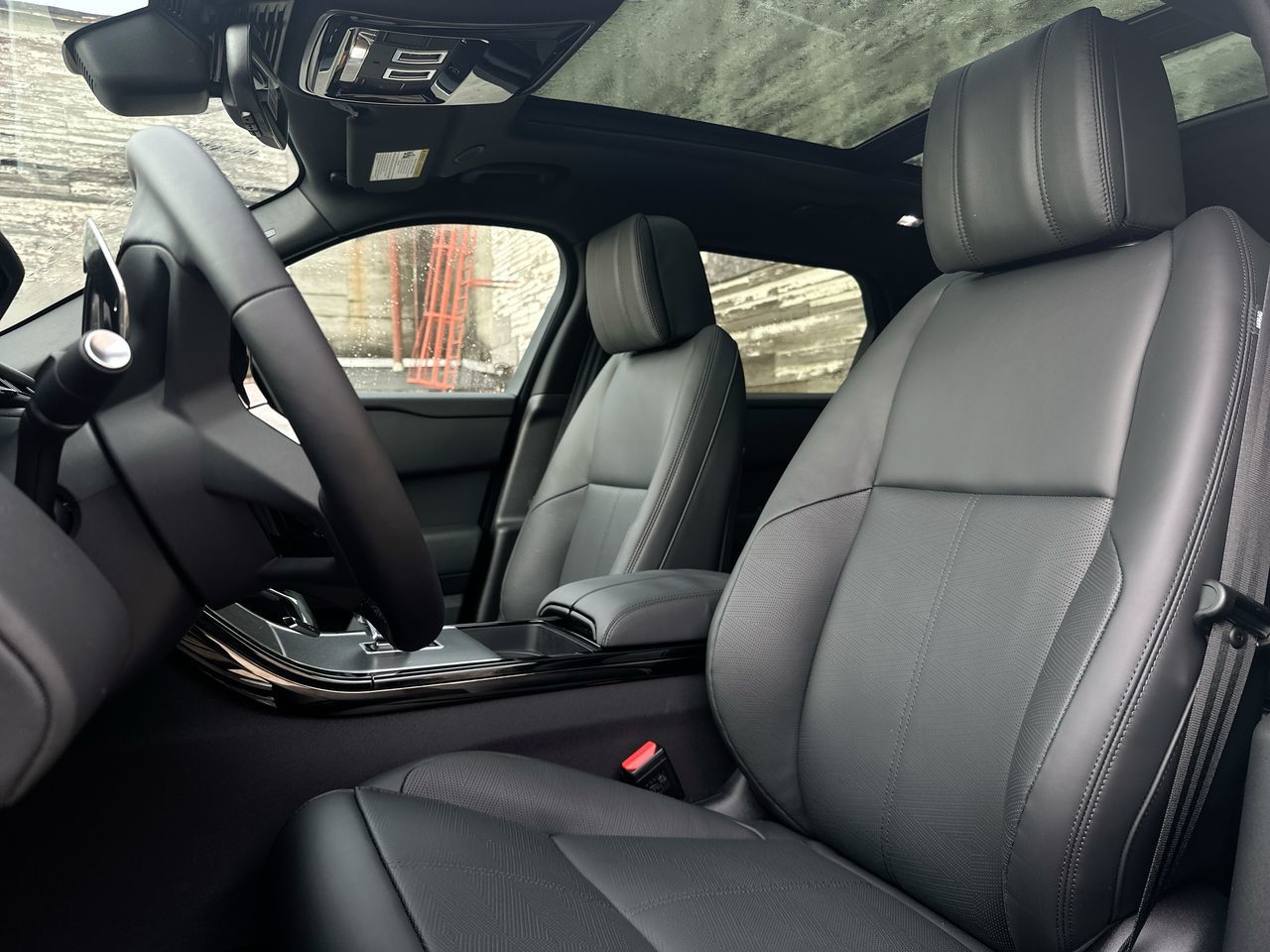 2025  Range Rover Velar Mild Hybrid