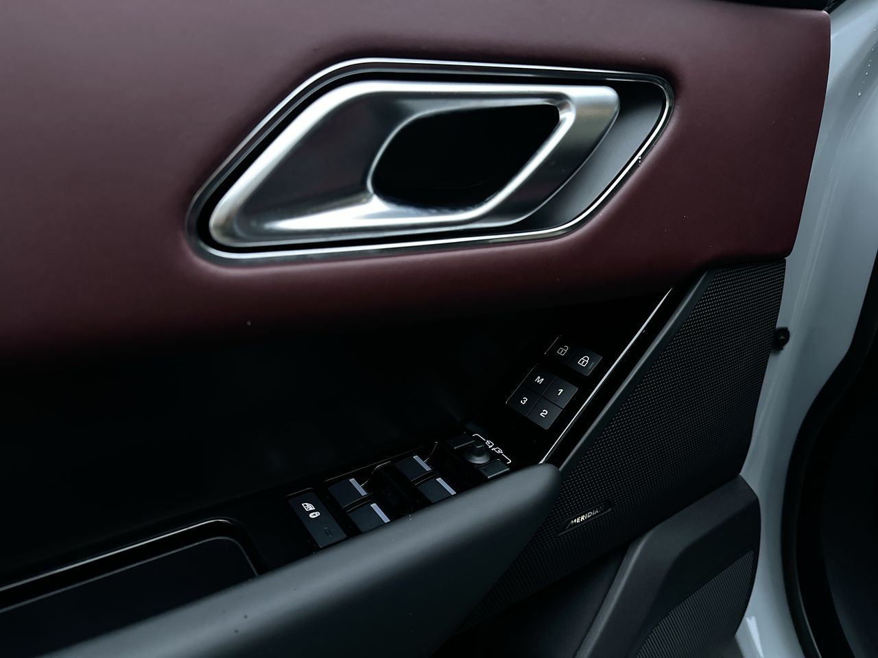 2025 Land Rover RANGE ROVER VELAR Mild Hybrid in Vancouver, British Columbia