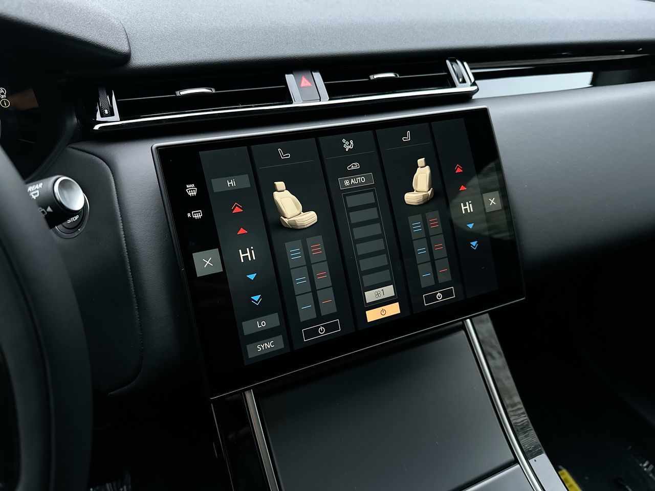 2025 Land Rover RANGE ROVER VELAR Mild Hybrid in Vancouver, British Columbia