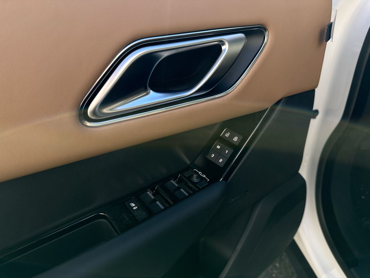 2025  Range Rover Velar Mild Hybrid