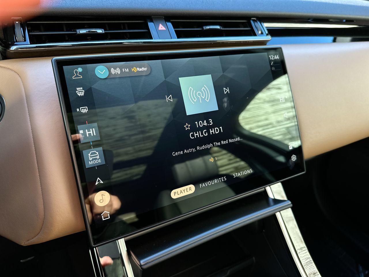 2025  Range Rover Velar Mild Hybrid