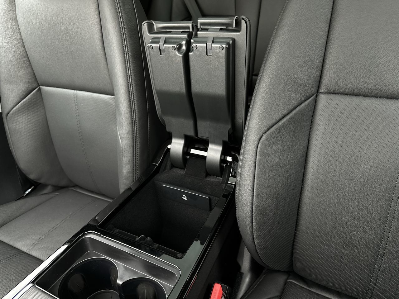 2026 Land Rover Range Rover Velar Mild Hybrid in Vancouver, British Columbia