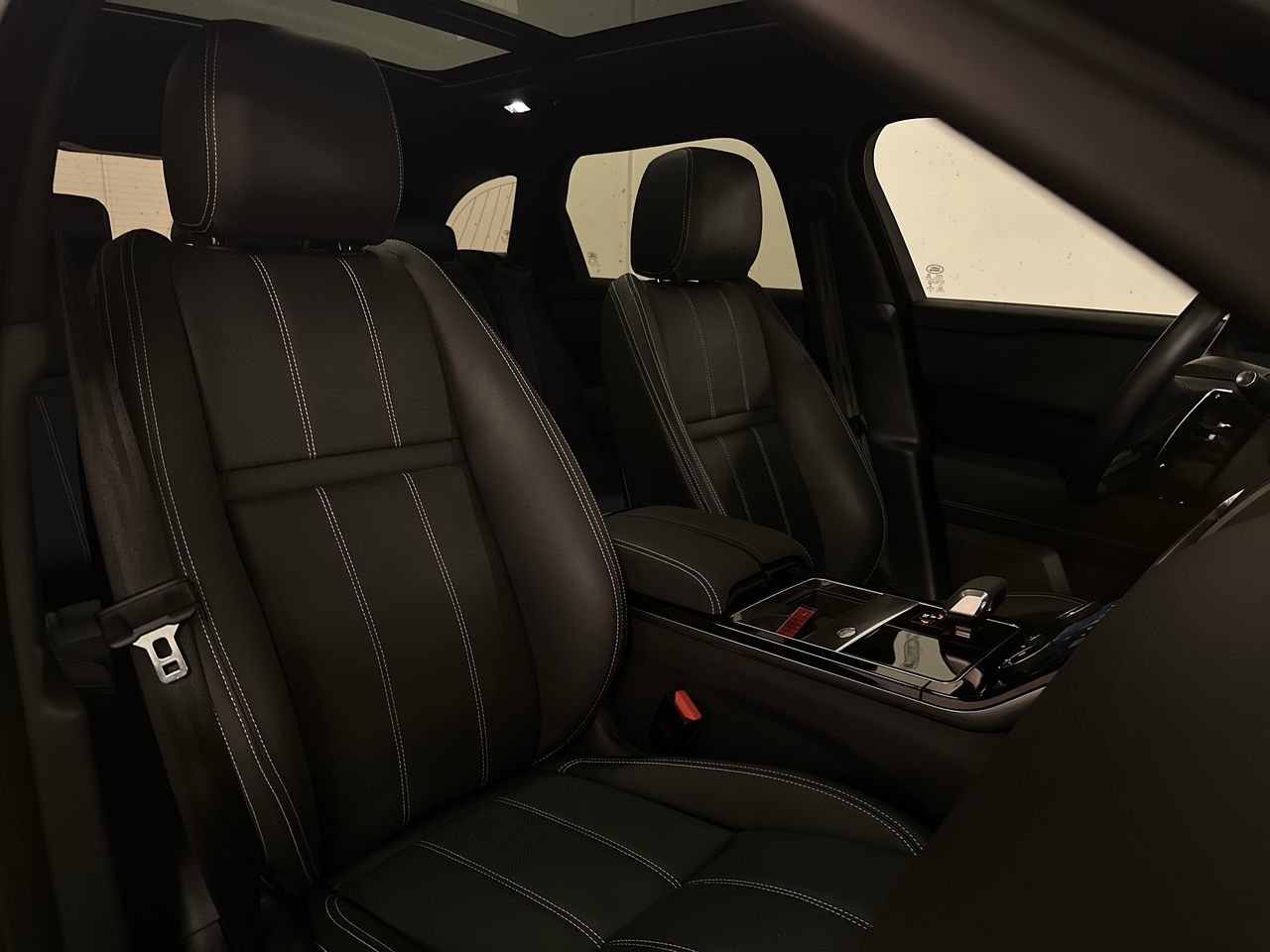 2023  Range Rover Velar