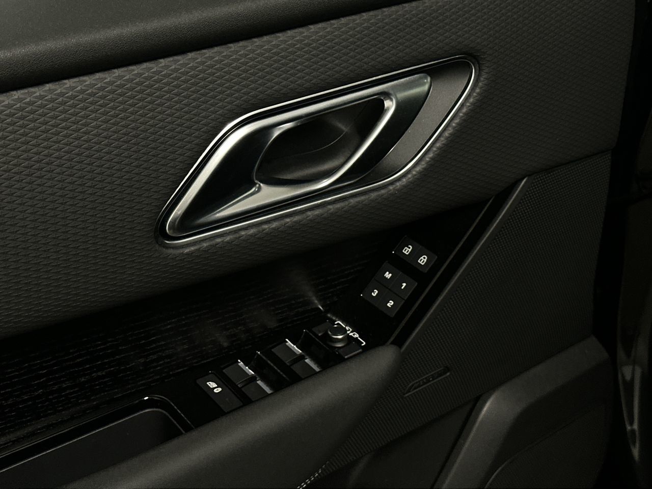 2023  Range Rover Velar