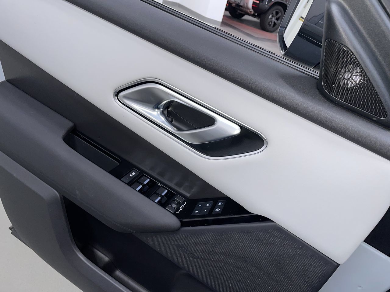 2024 Land Rover Range Rover Velar in Vancouver, British Columbia