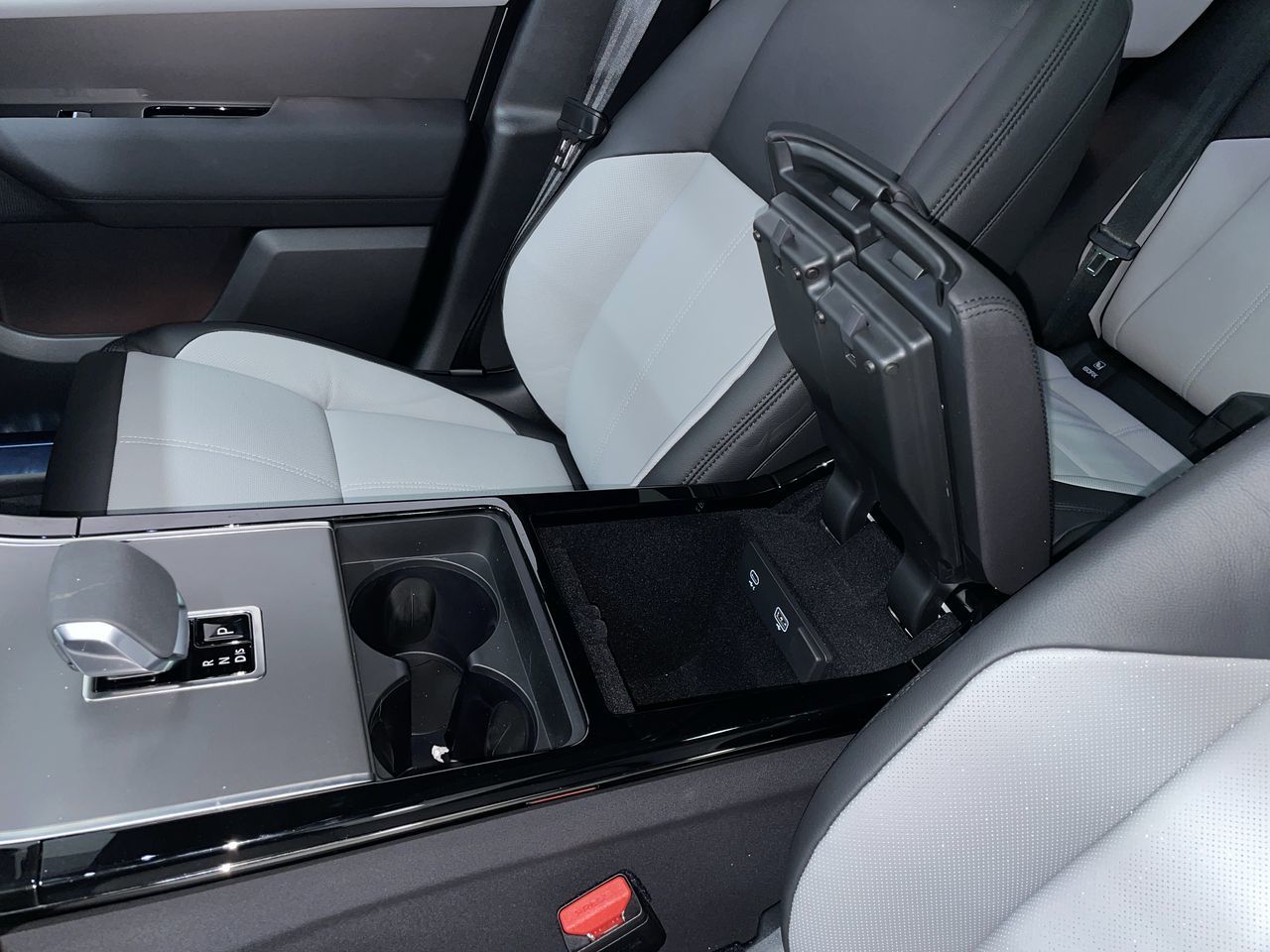 2024 Land Rover Range Rover Velar in Vancouver, British Columbia