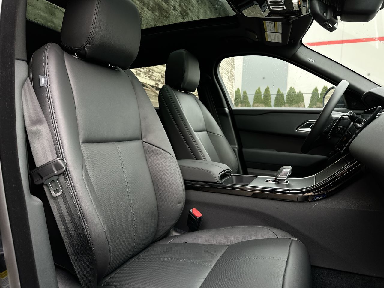 2024 Land Rover Range Rover Velar in Vancouver, British Columbia