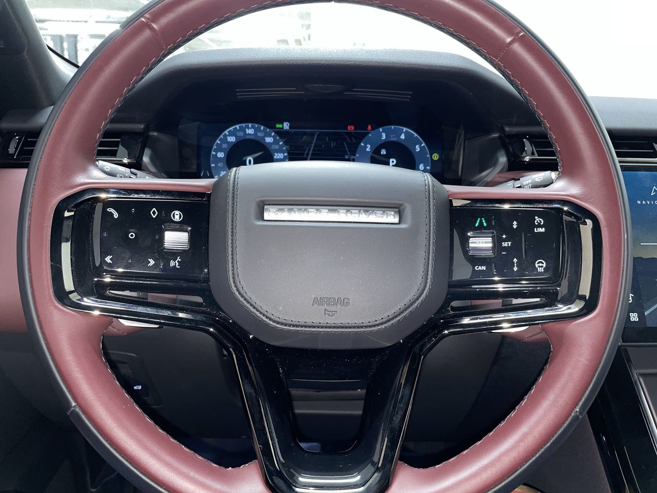 2025  Range Rover Velar
