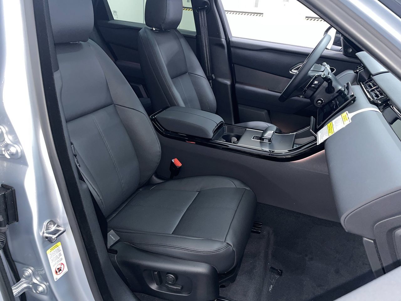 2025  Range Rover Velar