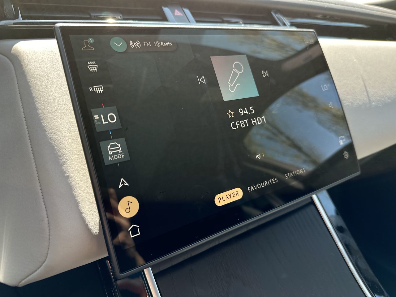 2026 Land Rover Range Rover Velar in Vancouver, British Columbia