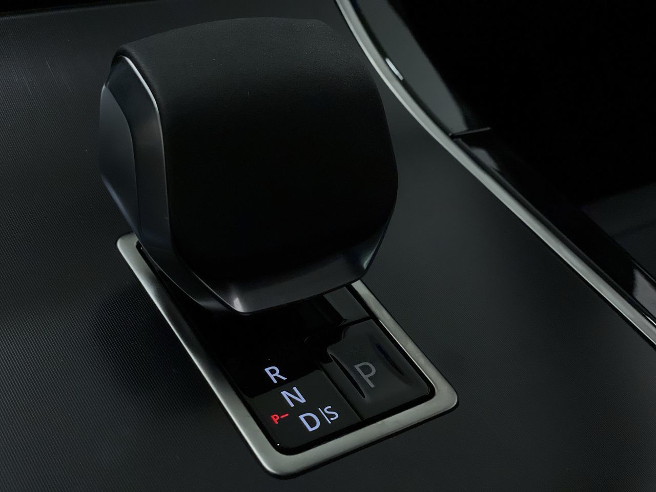 2026 Land Rover Range Rover Velar in Vancouver, British Columbia