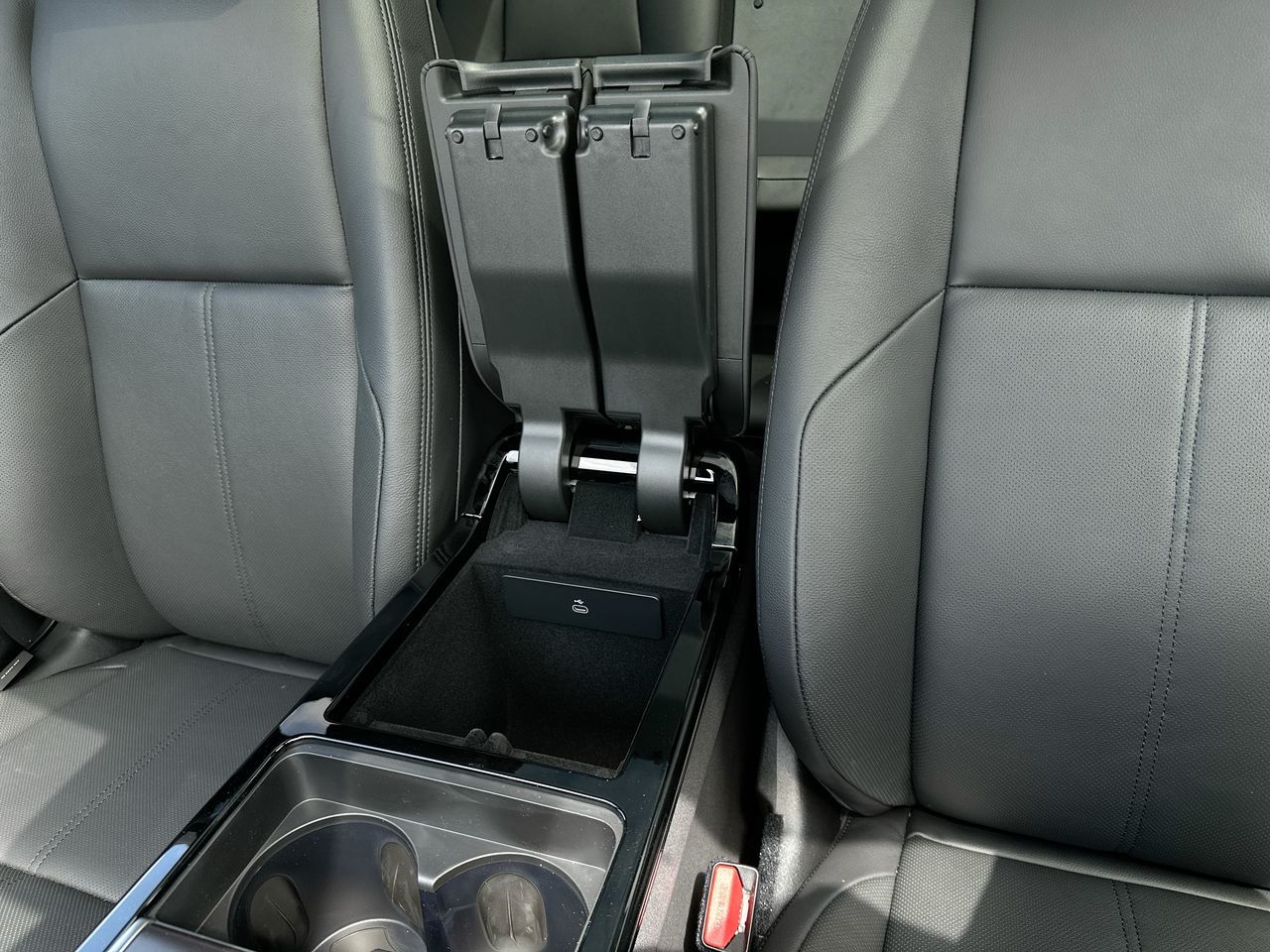 2026 Land Rover Range Rover Velar in Vancouver, British Columbia