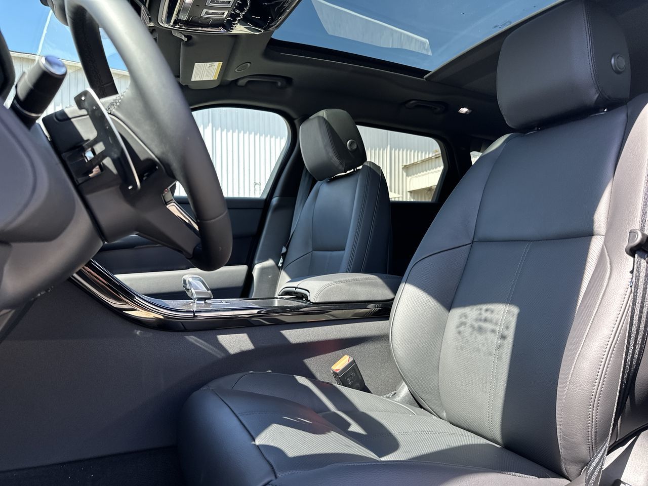 2026 Land Rover Range Rover Velar in Vancouver, British Columbia