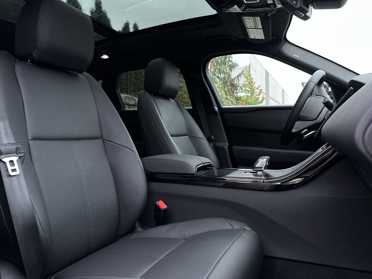 2026  Range Rover Velar