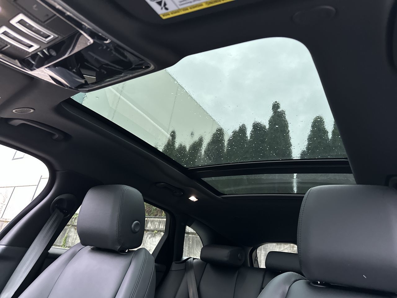 2026  Range Rover Velar