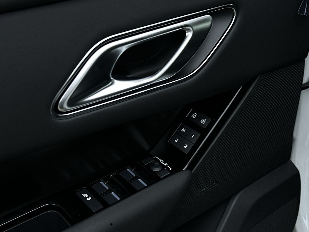 2026  Range Rover Velar