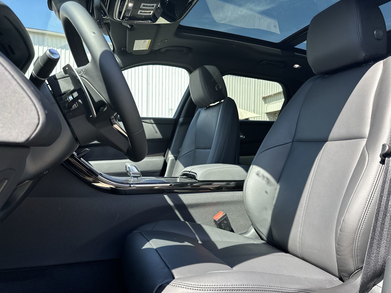 2026 Land Rover Range Rover Velar in Vancouver, British Columbia