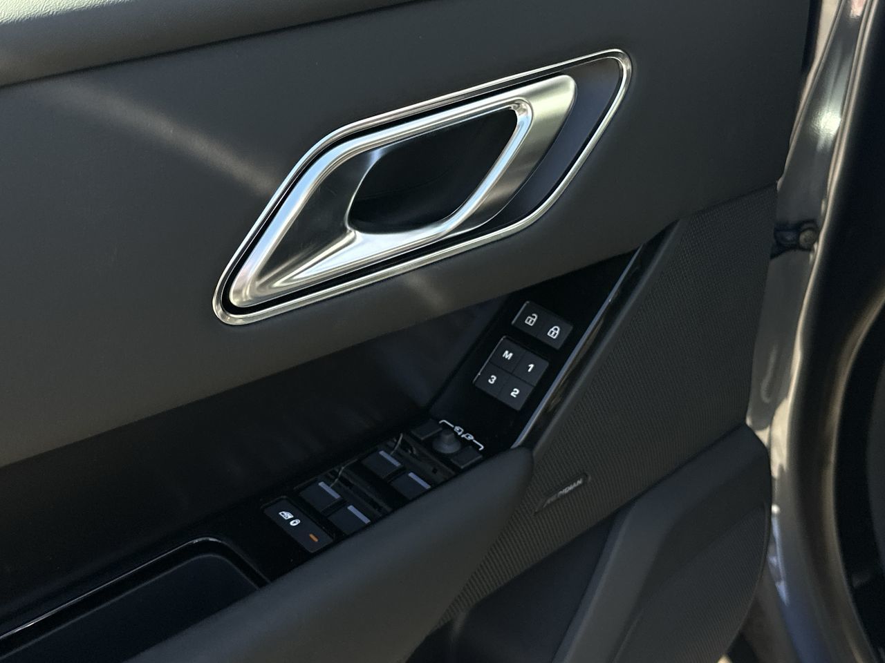 2026 Land Rover Range Rover Velar in Vancouver, British Columbia