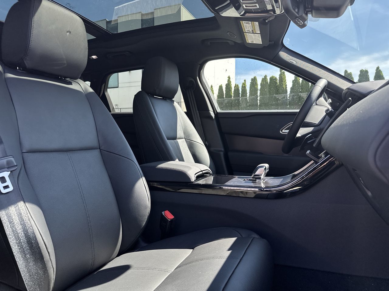 2026 Land Rover Range Rover Velar in Vancouver, British Columbia