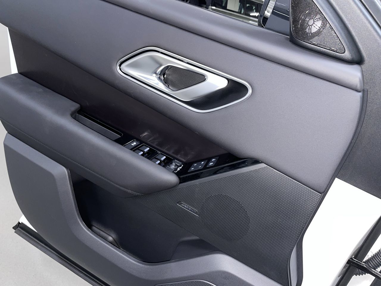 2026 Land Rover Range Rover Velar in Vancouver, British Columbia