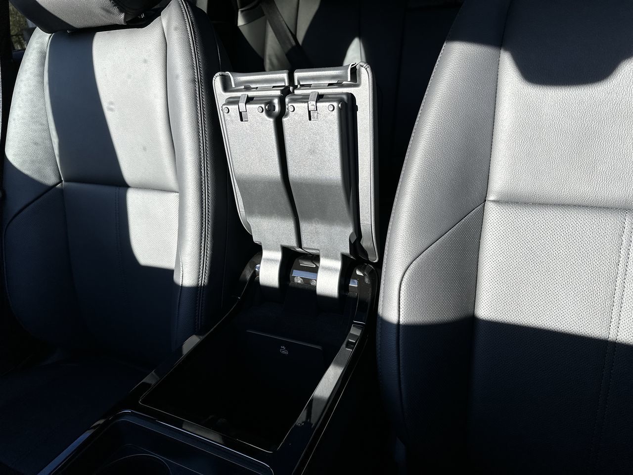 2026  Range Rover Velar