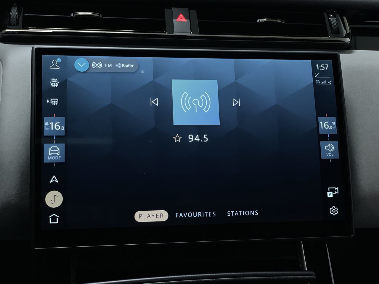 2026  Range Rover Velar