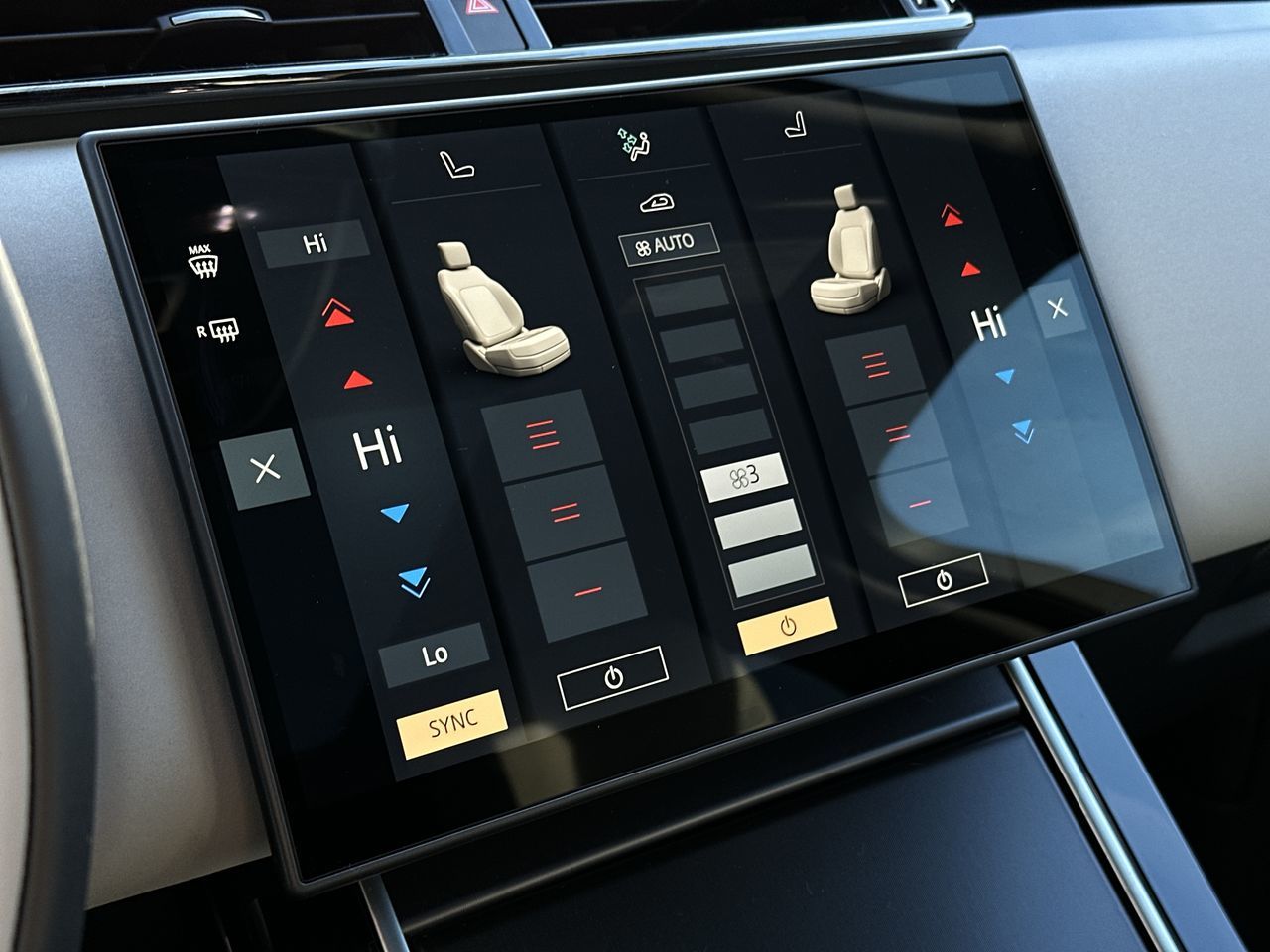 2026  Range Rover Velar