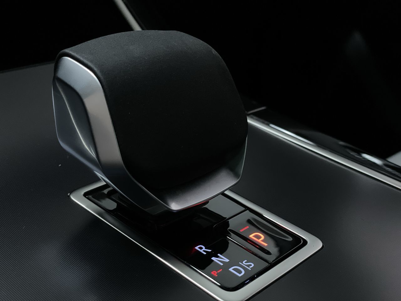2026  Range Rover Velar