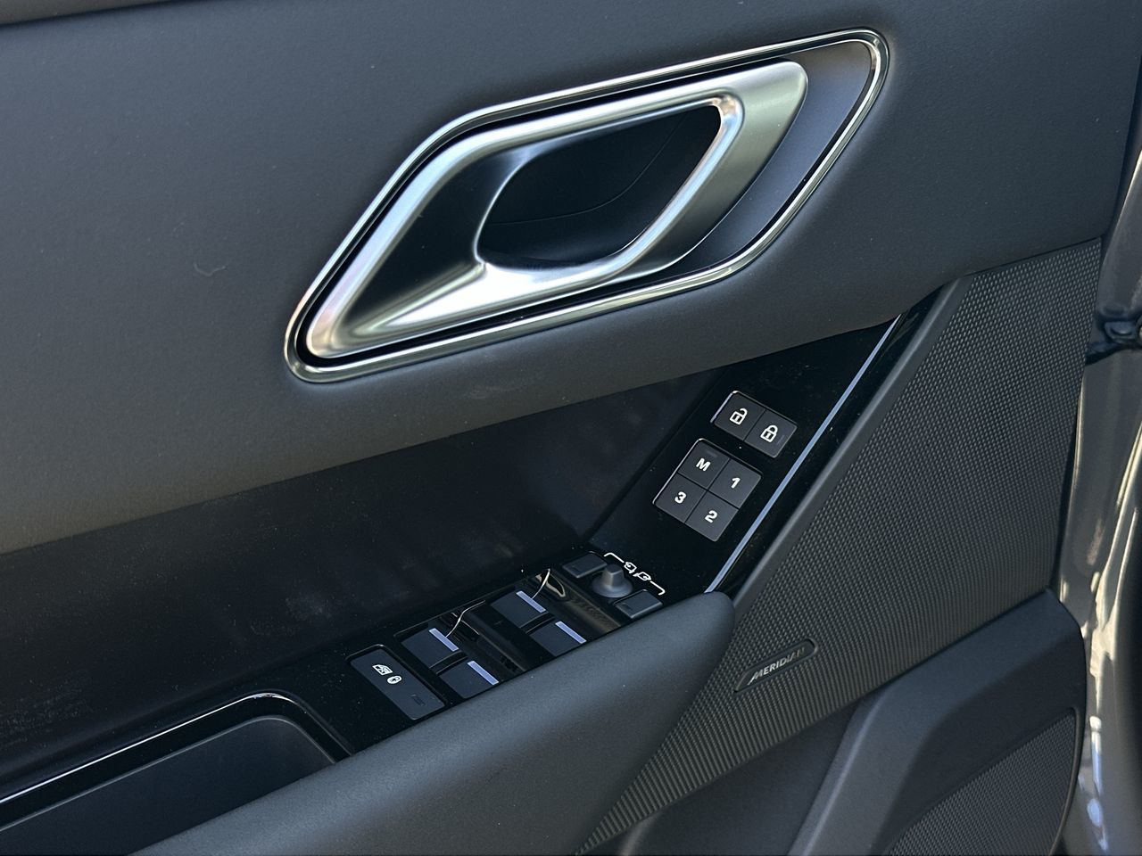 2026  Range Rover Velar