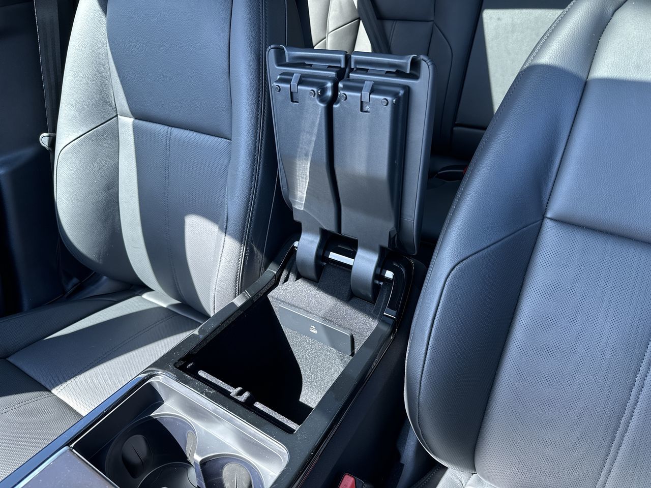 2026  Range Rover Velar