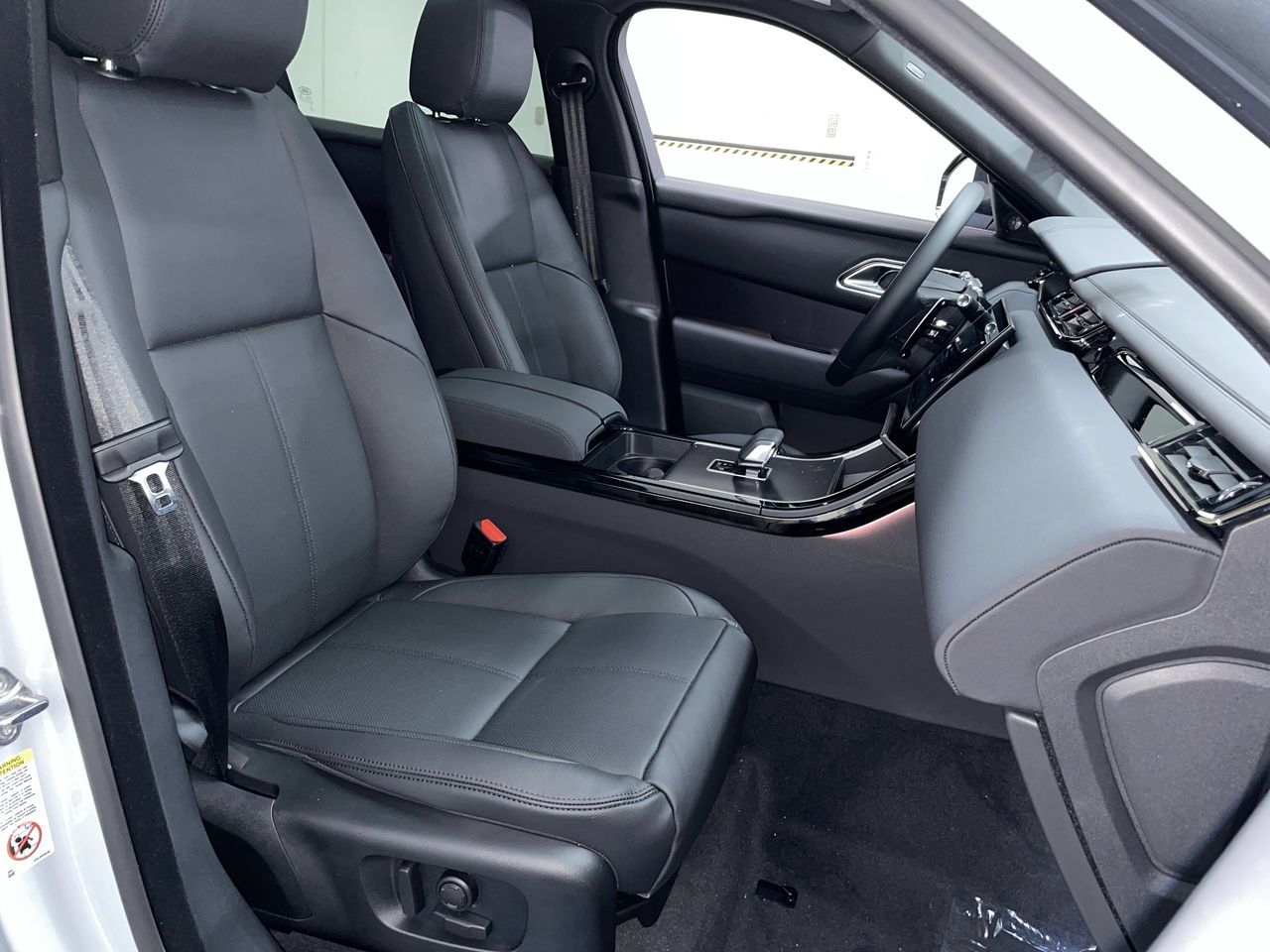 2026 Land Rover Range Rover Velar in Vancouver, British Columbia