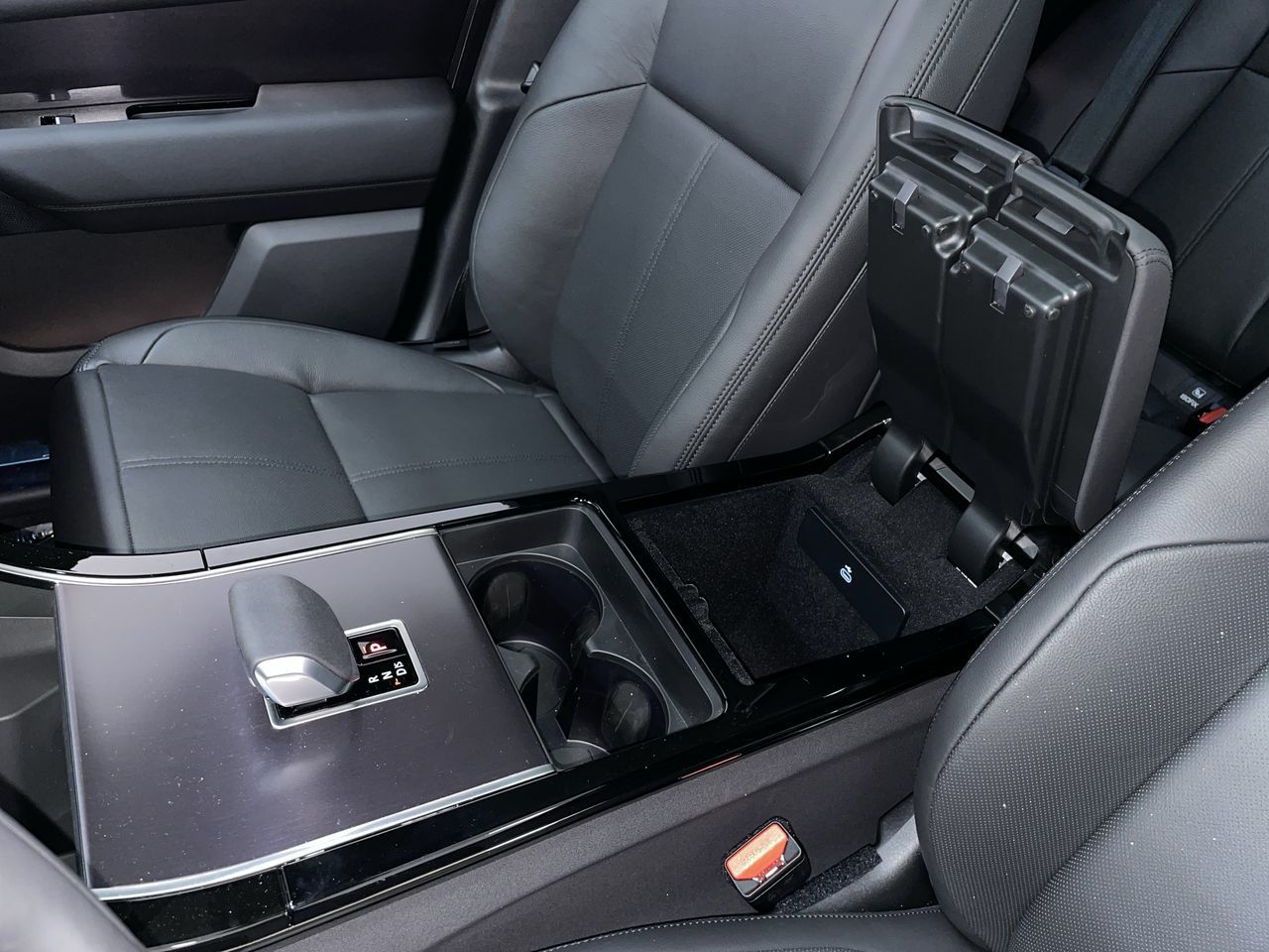 2026  Range Rover Velar