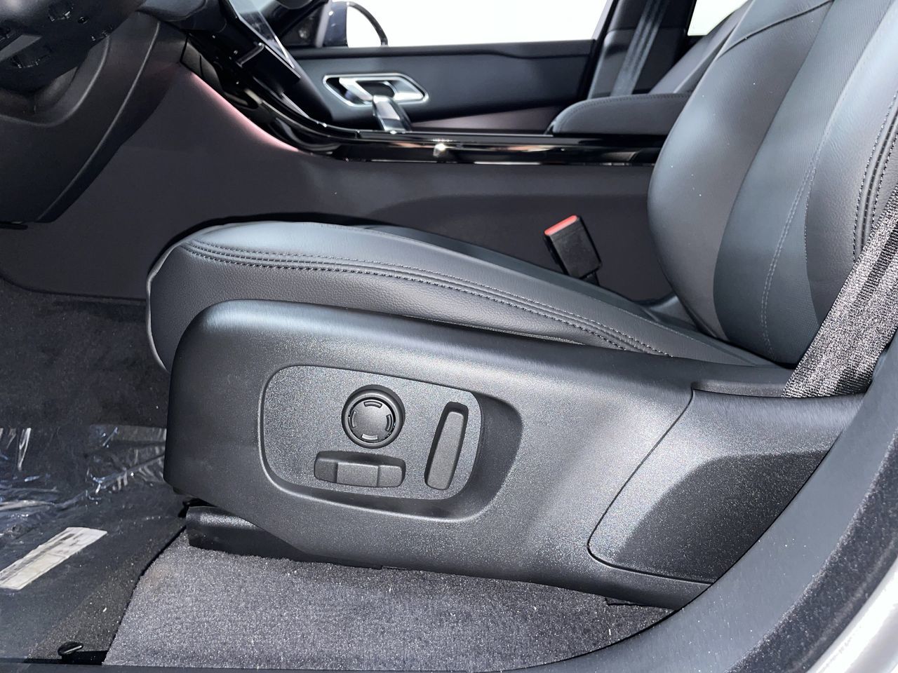 2026  Range Rover Velar