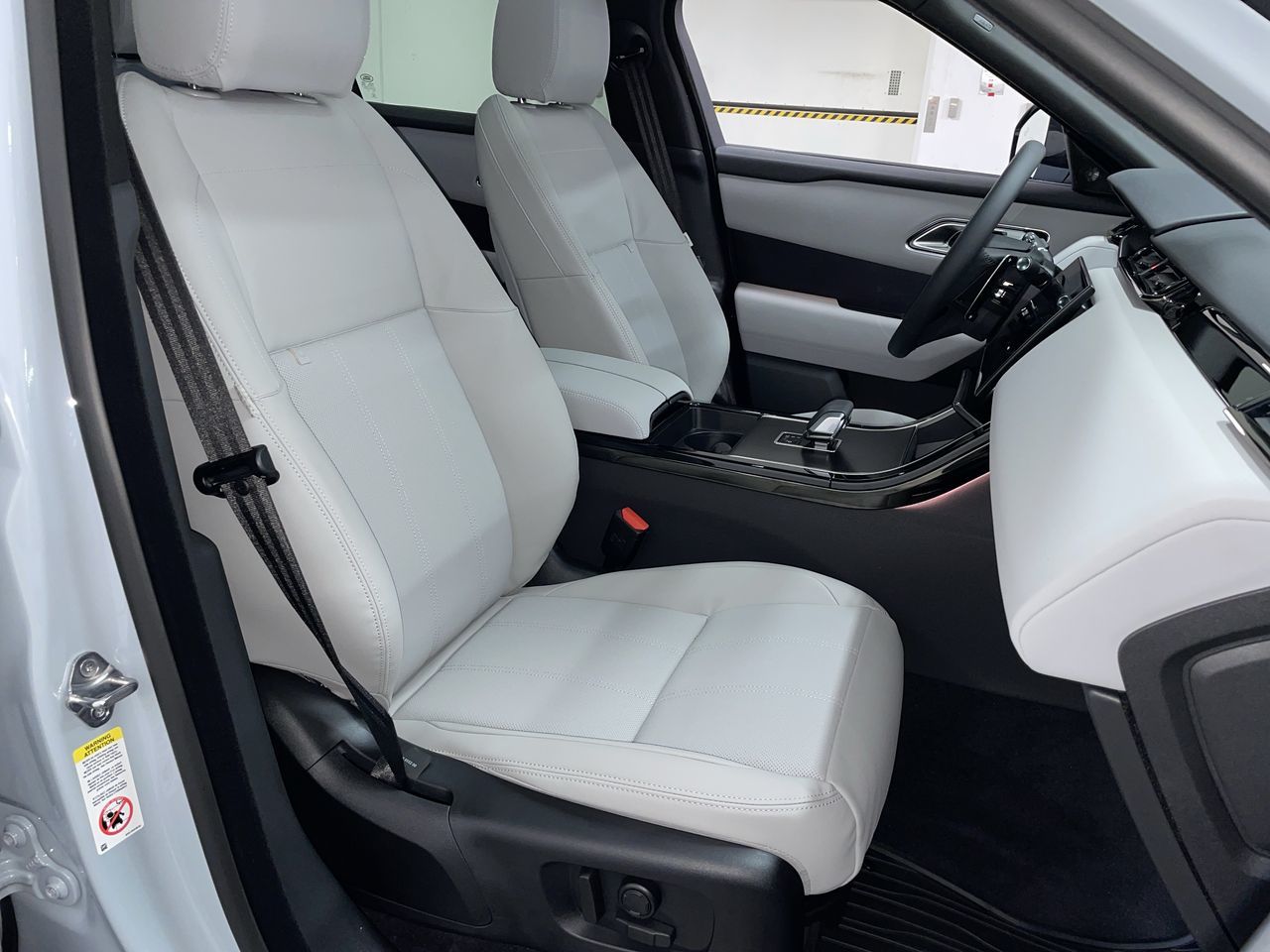 2026  Range Rover Velar