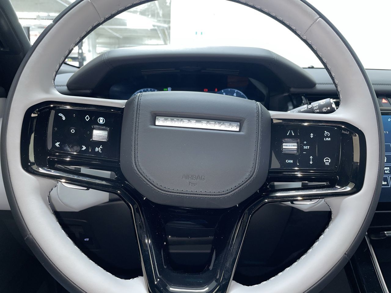 2026  Range Rover Velar