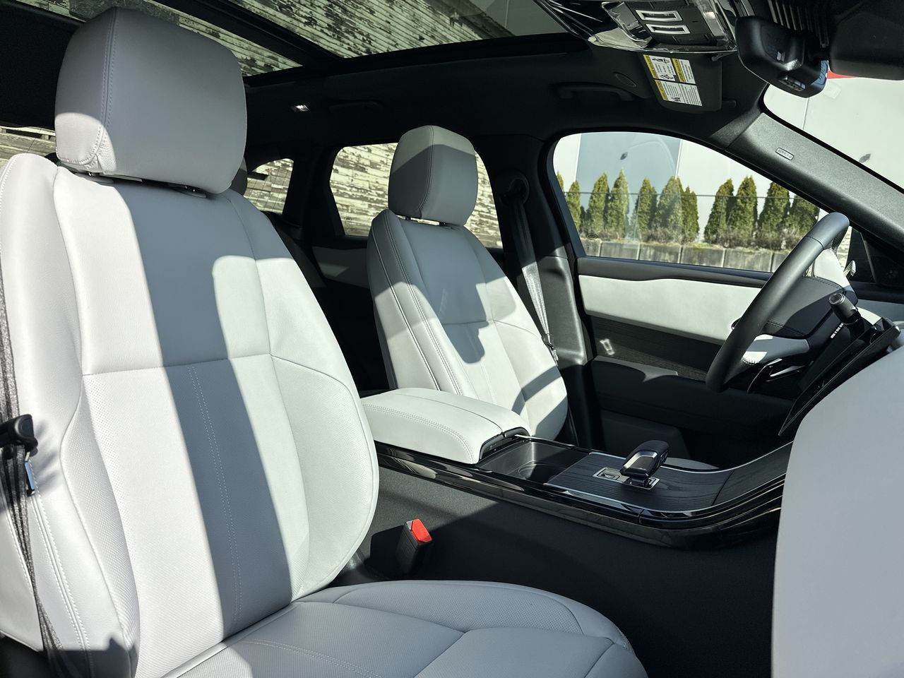 2026  Range Rover Velar