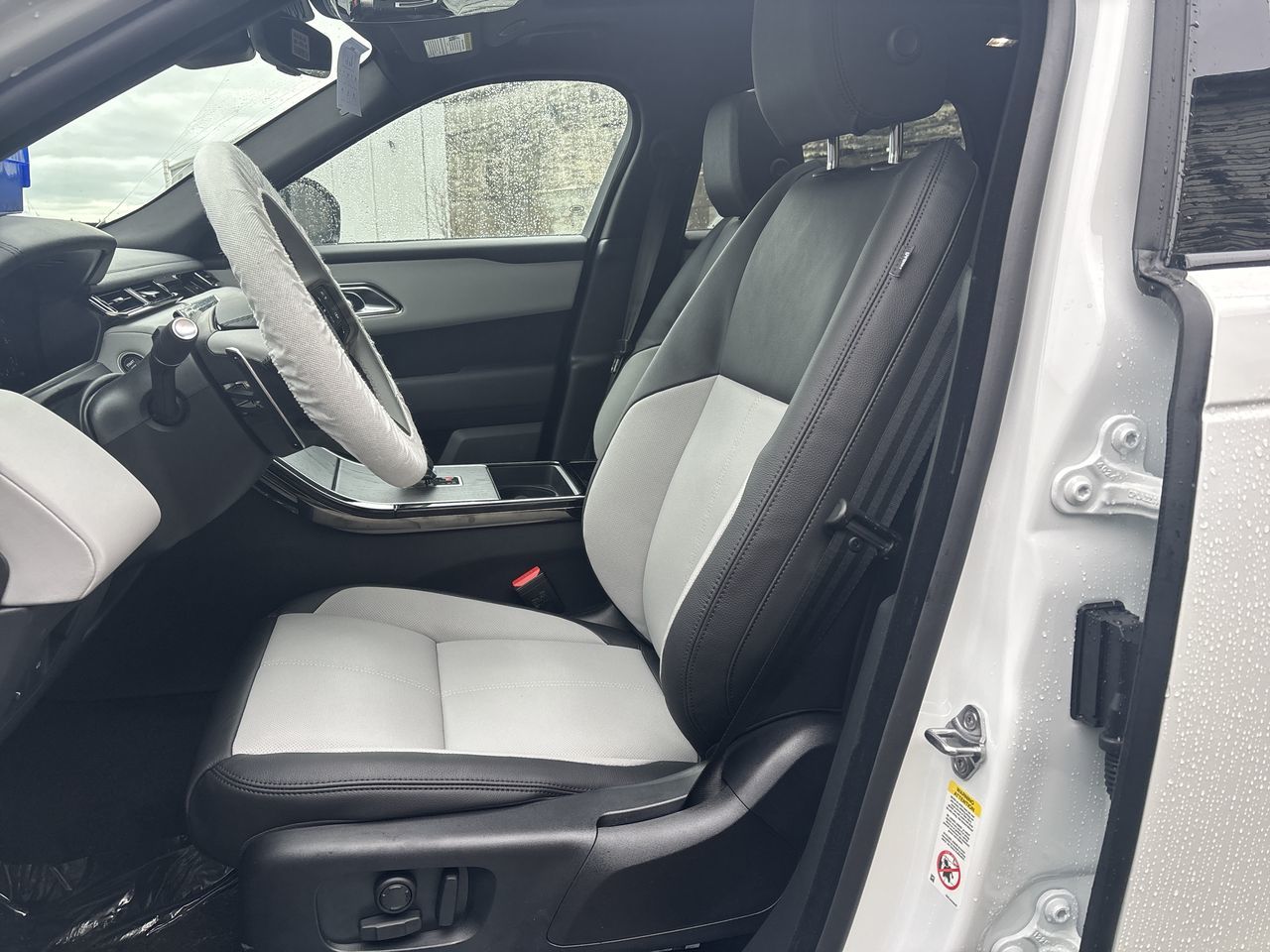 2026  Range Rover Velar