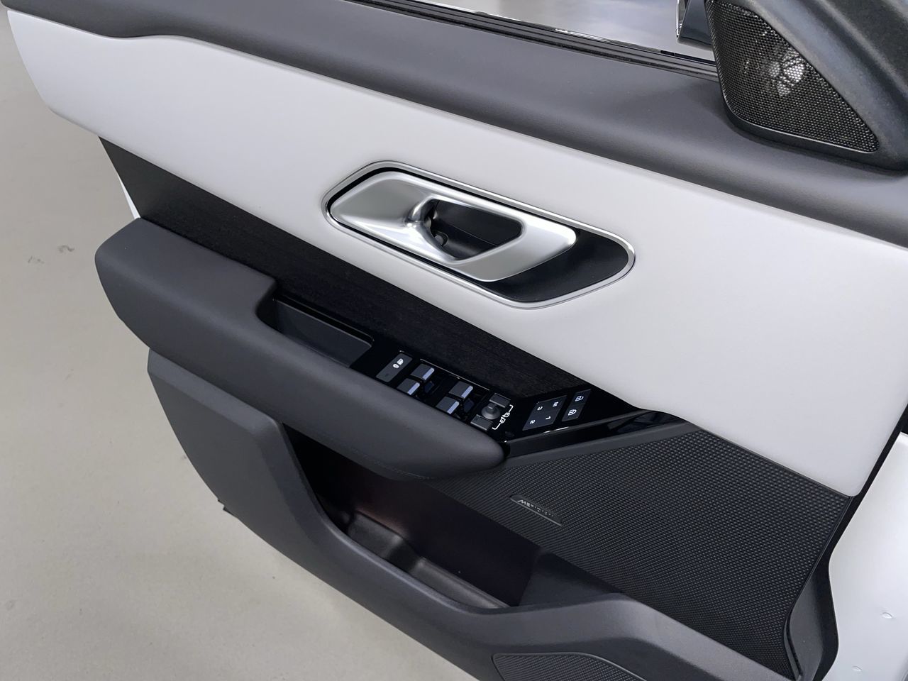 2026 Land Rover Range Rover Velar in Vancouver, British Columbia