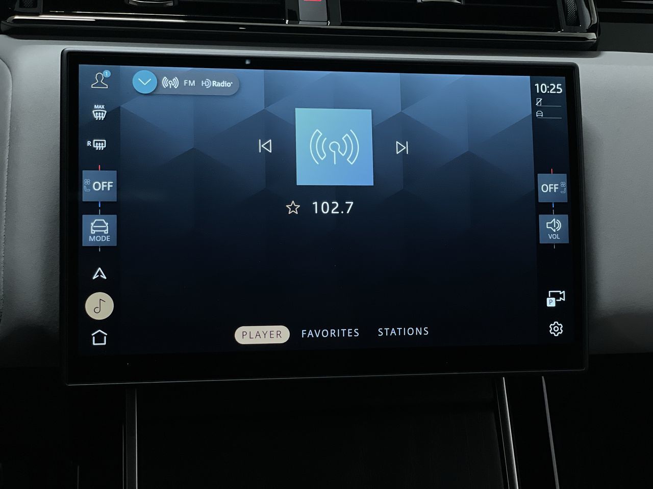 2026 Land Rover Range Rover Velar in Vancouver, British Columbia