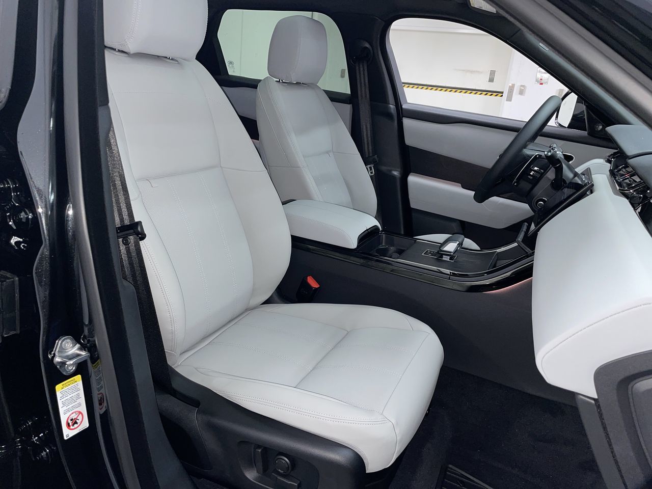 2026  Range Rover Velar