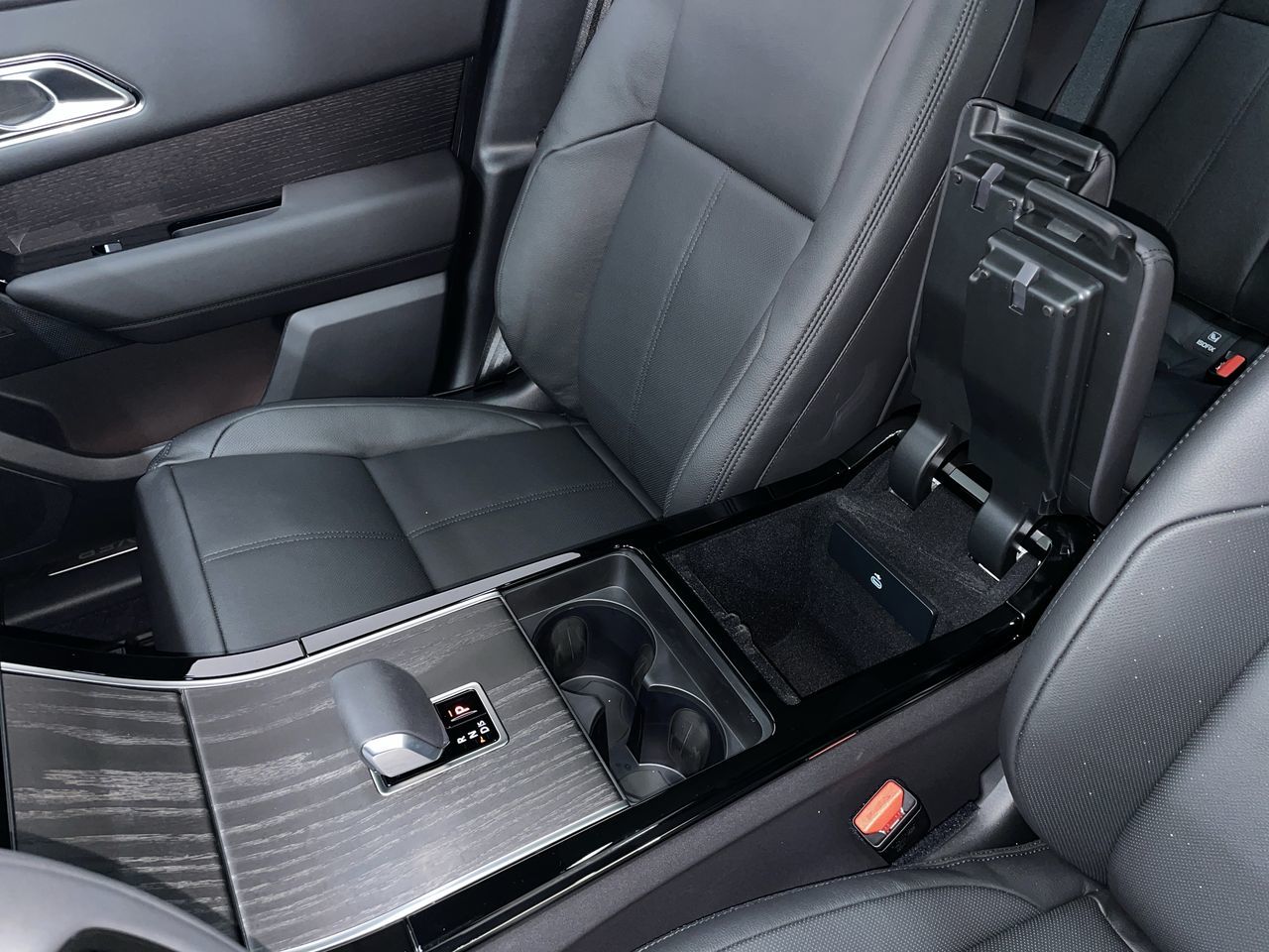 2026  Range Rover Velar