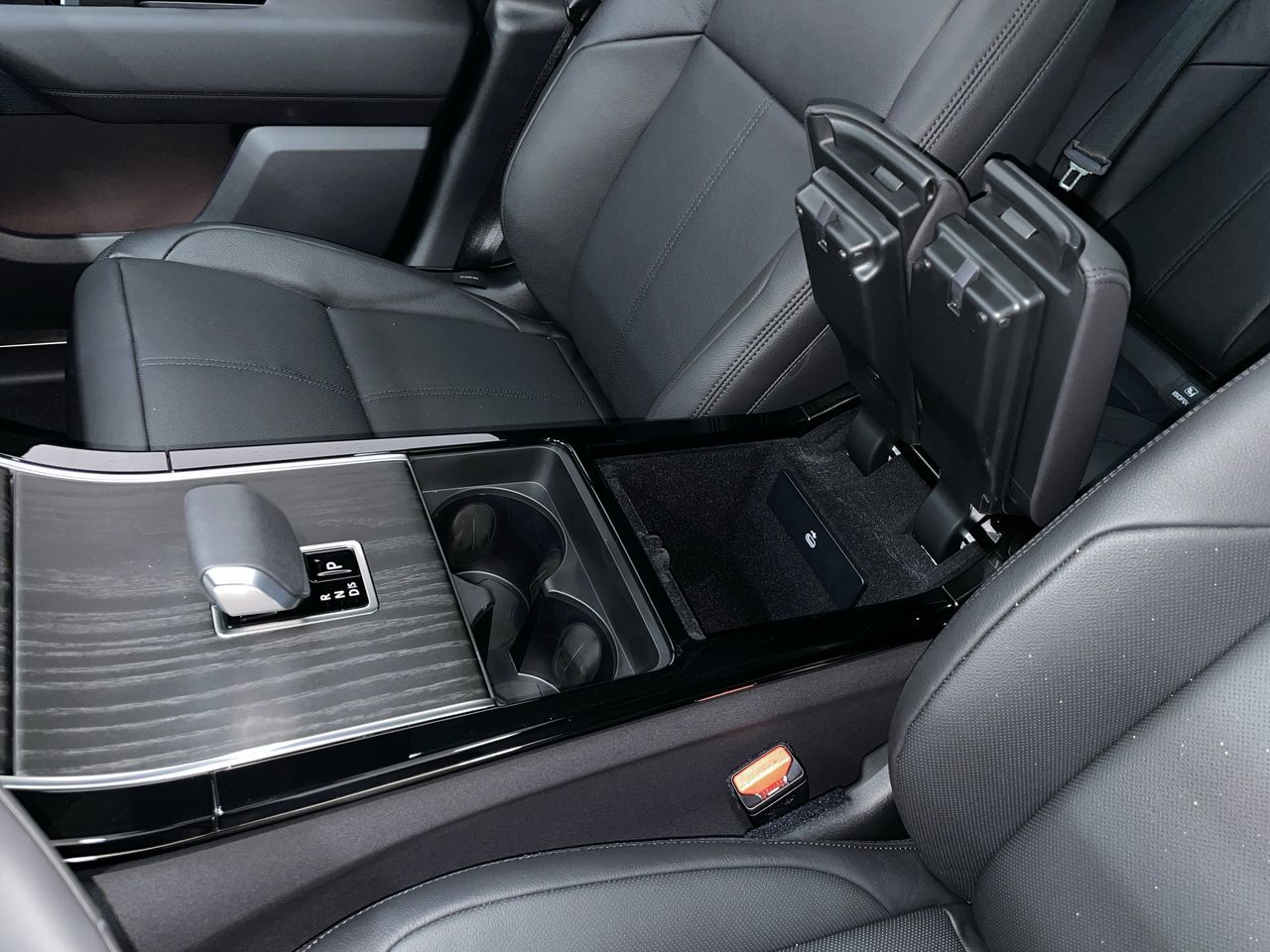 2026  Range Rover Velar