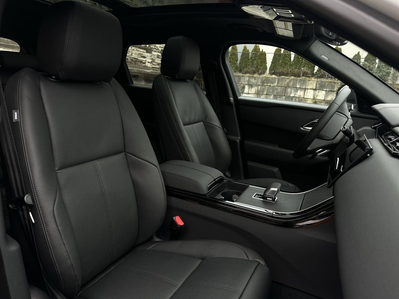 2026  Range Rover Velar