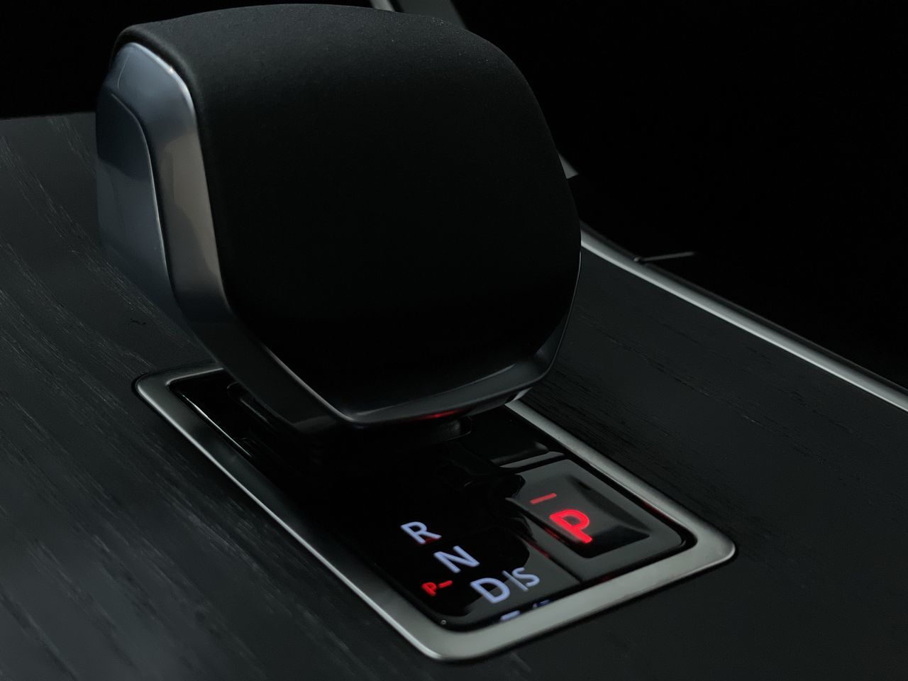 2026  Range Rover Velar