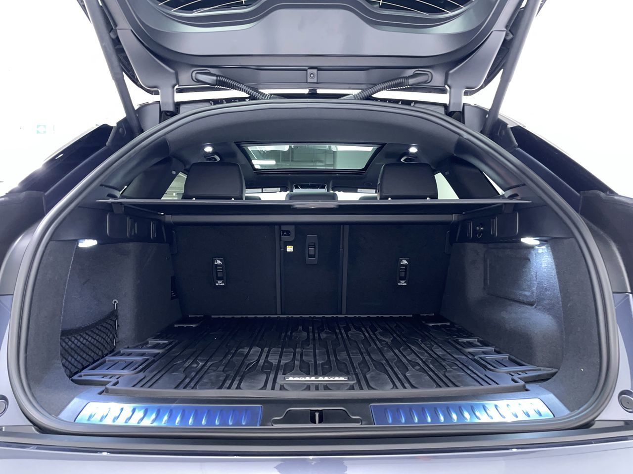 2026  Range Rover Velar